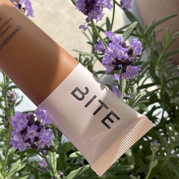 BITE BEAUTY Changemaker Supercharge Micellar Foundation in “T130” - Picture 2 of 10
